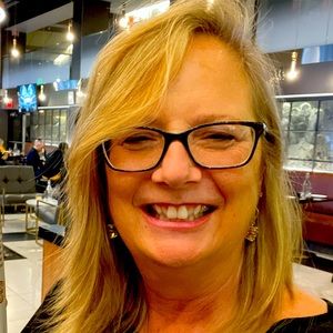 Meet your Posher, Joan